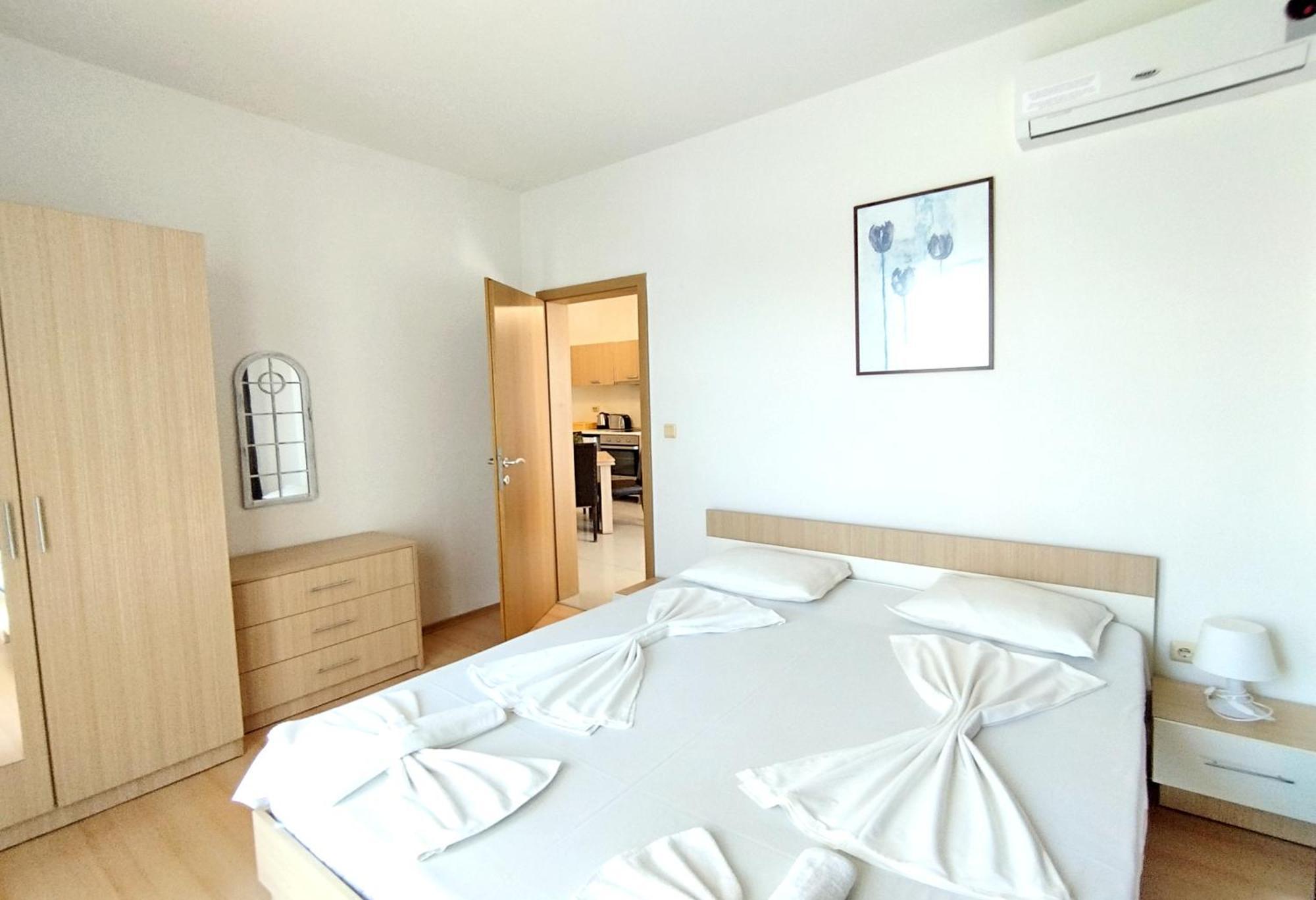 New Line Village Apartments Sunny Beach Eksteriør billede