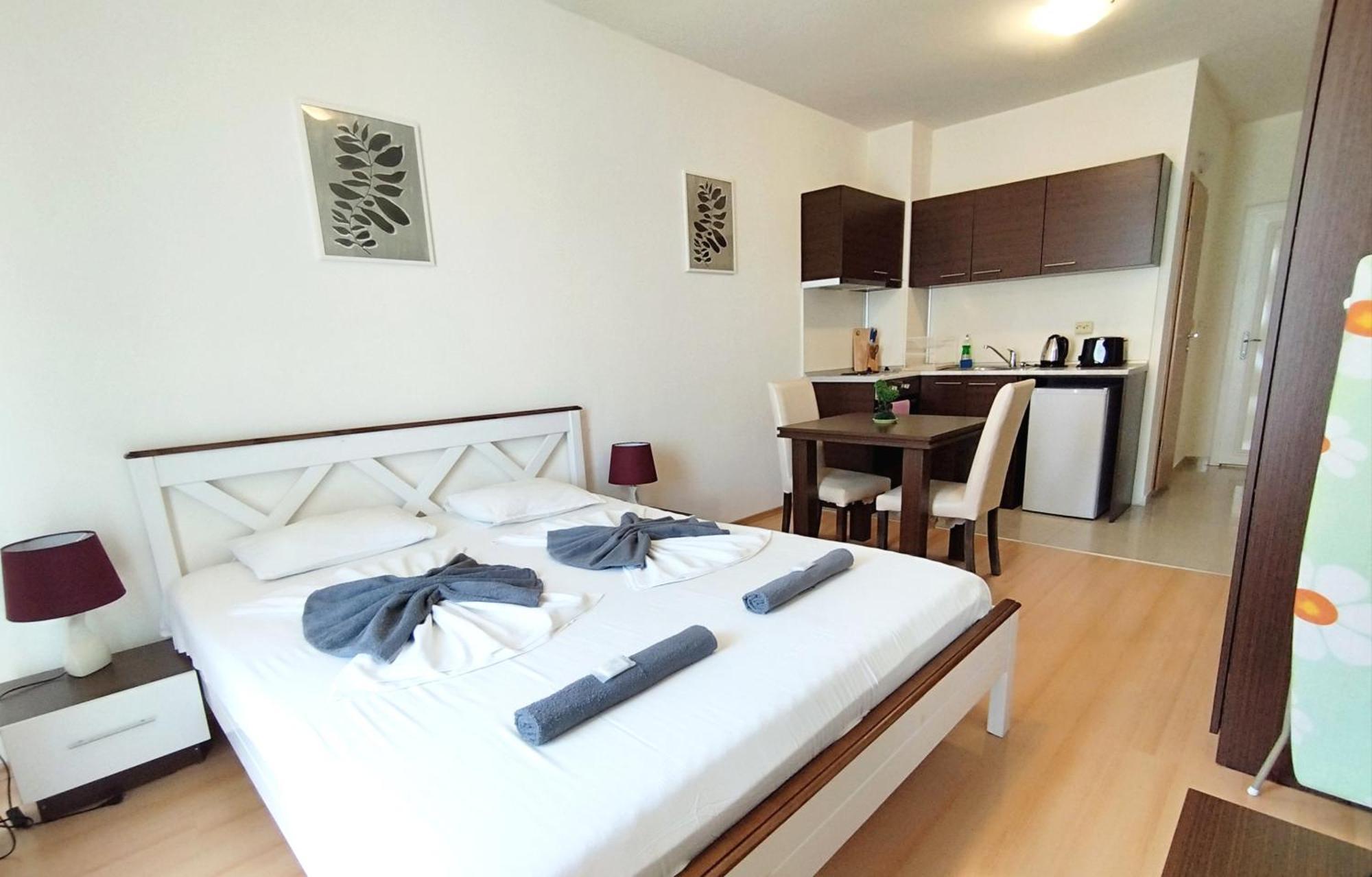 New Line Village Apartments Sunny Beach Eksteriør billede